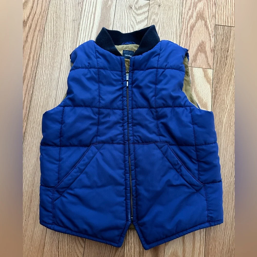 Gap kids lightweight puffer vest, 5T, EUC